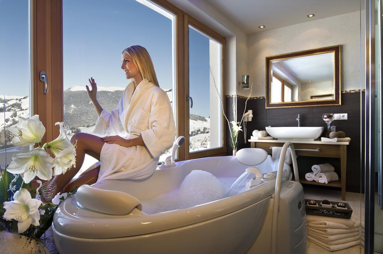 אלפה די סיוסי Hotel Santner Alpine Sport & Relax מראה חיצוני תמונה